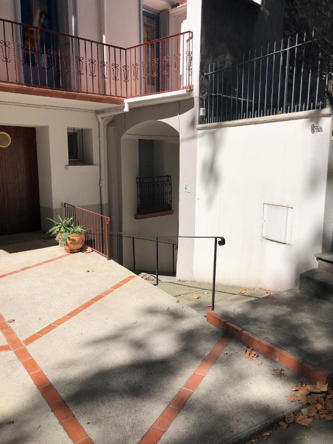 Au Coeur De Ville Avec Terrasse Céret Eksteriør bilde