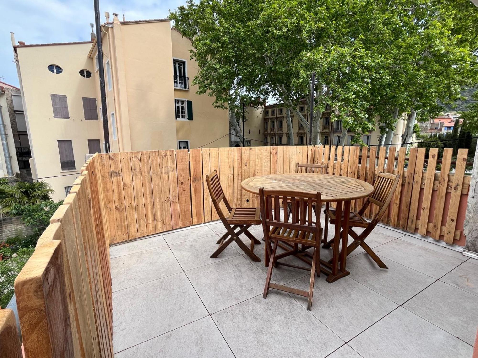 Au Coeur De Ville Avec Terrasse Céret Eksteriør bilde